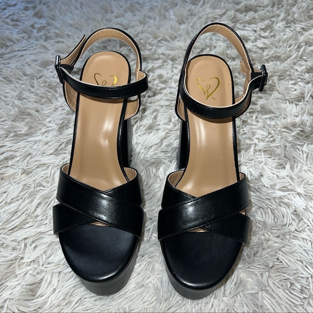 Windsor platform heels
